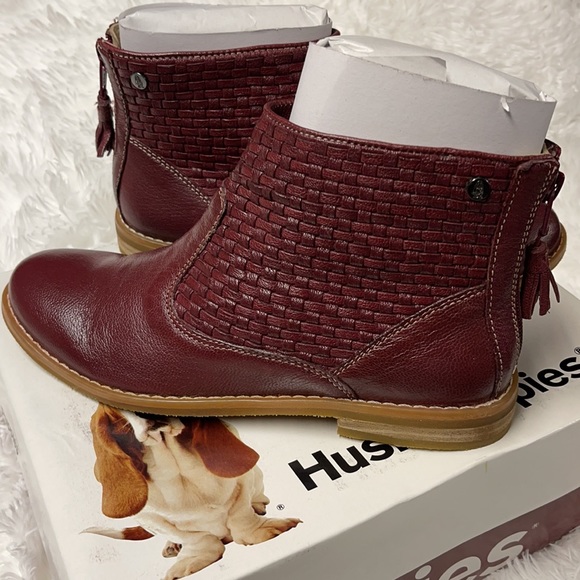 Burgundy Leather Booties (NWOT) size 7.5 (see description) Hush Puppies Brand - Picture 5 of 8